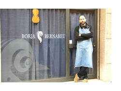 Borja Bernabeu, lutier