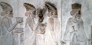 Persépolis,-Procesión-de-Oferentes_620.jpg