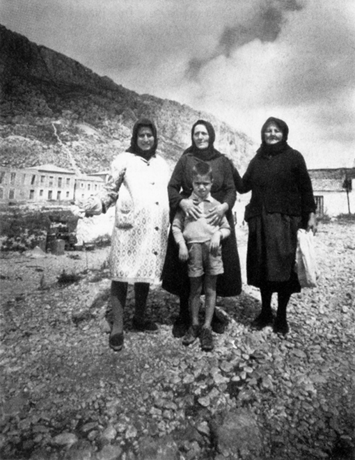 Familia aldeana griega