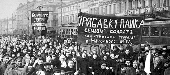striking-putilov-workers-on-the-first-day-of-the-february-revolution-st-petersburg-russia-1917_540.jpg