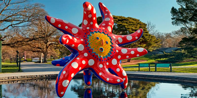 A giant Yayoi Kusama sculpture has popped up on the façade of the